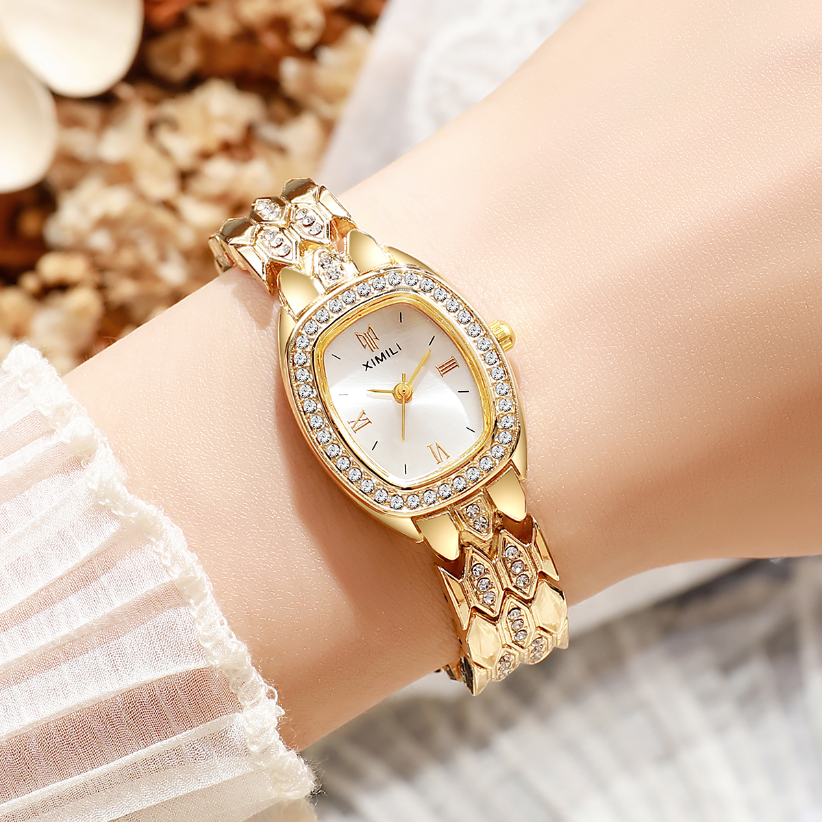 Elegant Rhinestone Oval Watch  - огляд і ціна Luxury Watch With Green Dial