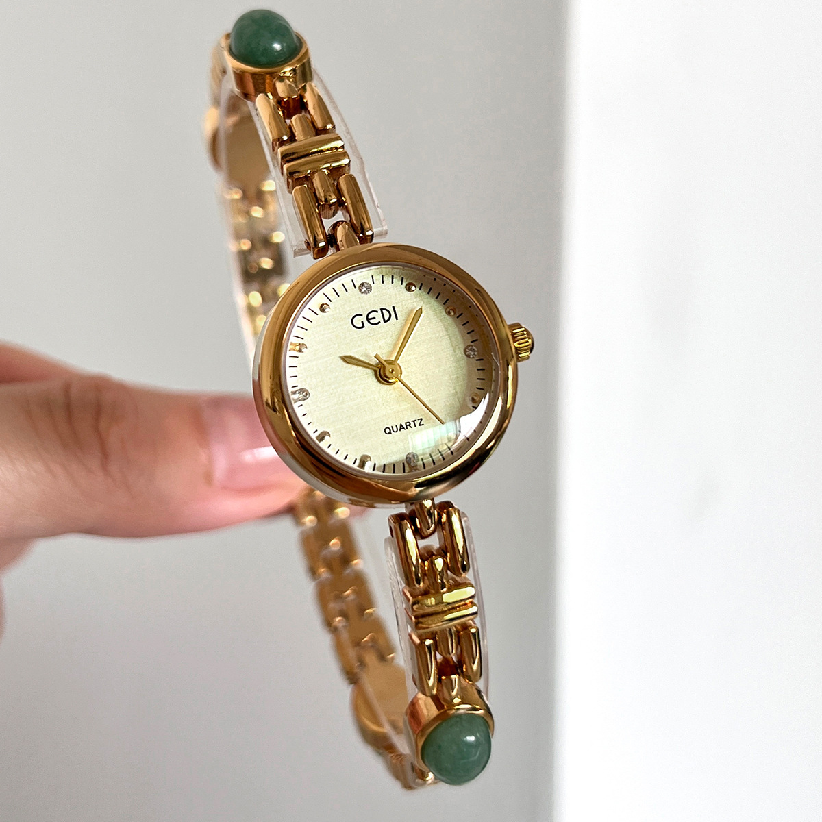 GEDI Luxury Gold Women Watches - огляд і ціна Luxury Watch With Green Dial