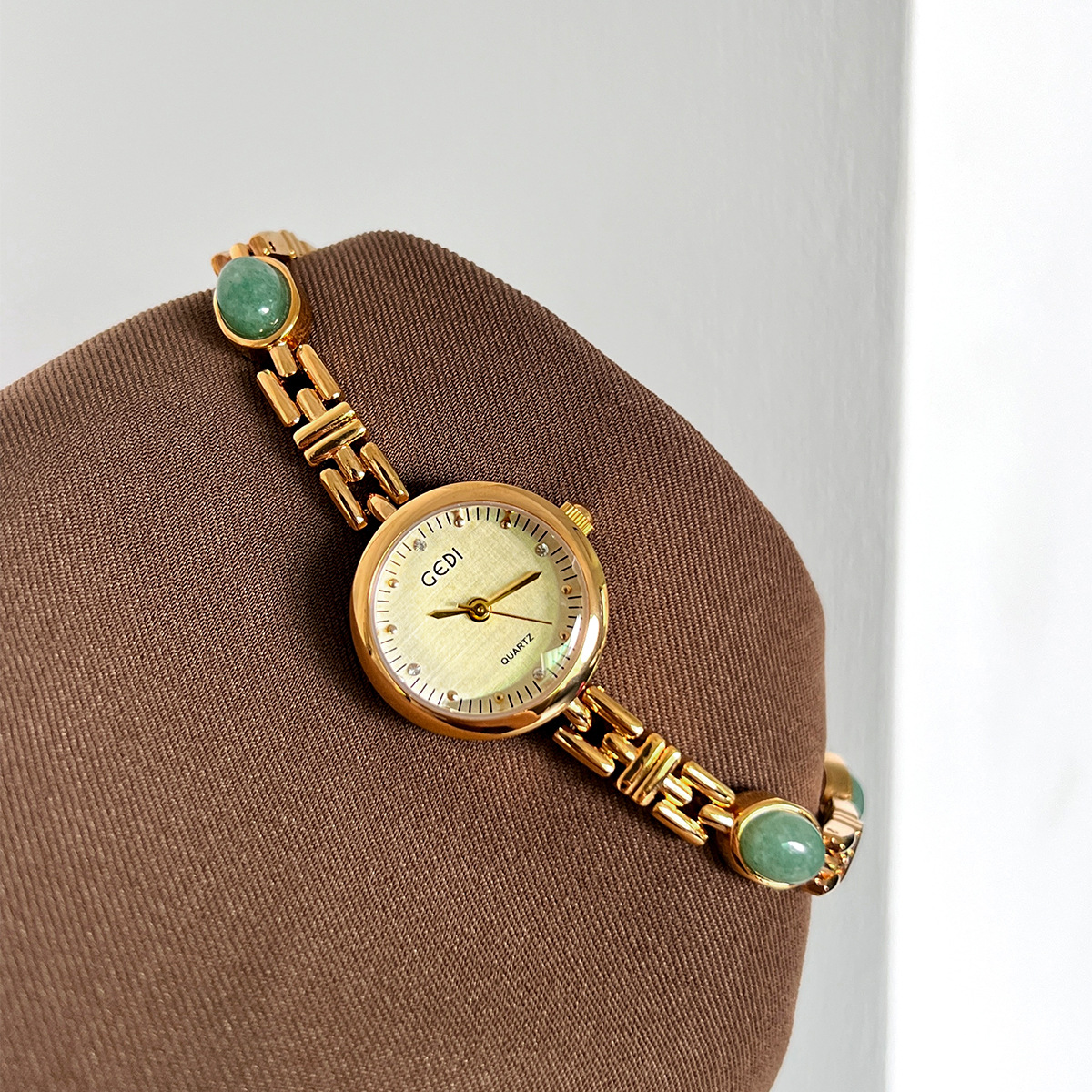 GEDI Luxury Gold Women Watches - огляд і ціна Luxury Watch With Green Dial