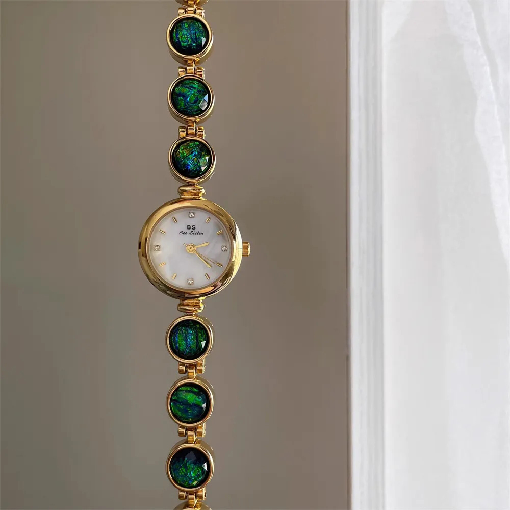 Luxury Women's Watches Green J - огляд і ціна Luxury Watch With Green Dial