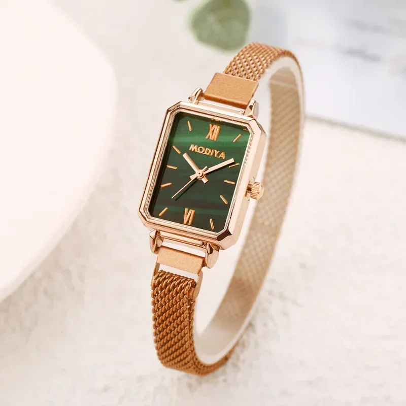Women Watches Fashion Square L - огляд і ціна Luxury Watch With Green Dial
