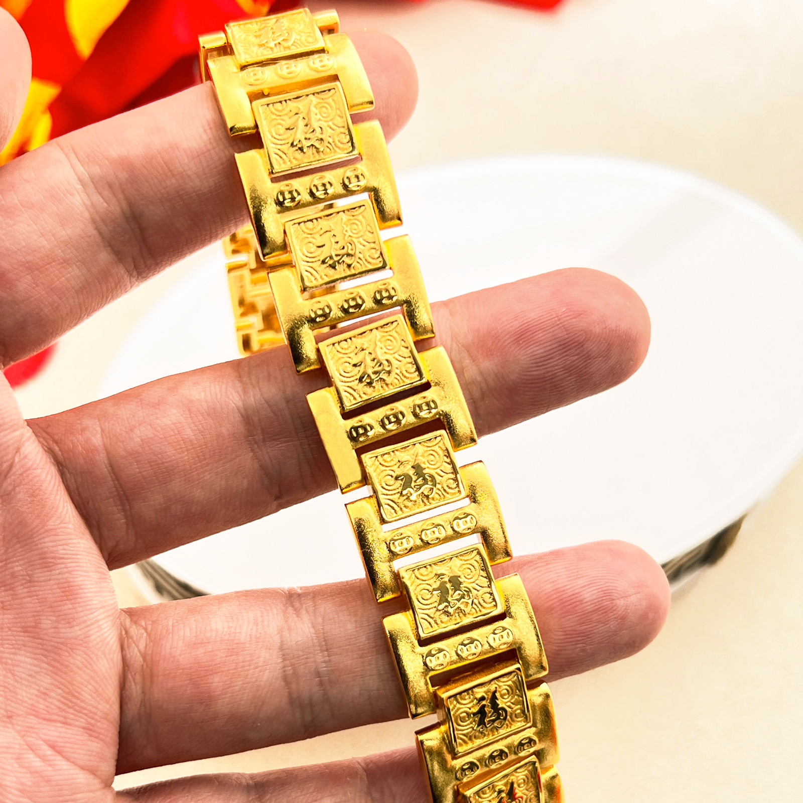 Pryna Jewelry   Luxurious exqu - огляд і ціна Luxury Watch Service